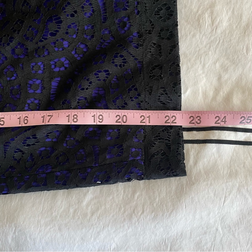 Banana Republic Factory Lace Pencil Skirt Black Purple NWT Size 4 Floral Lined - Picture 10 of 10